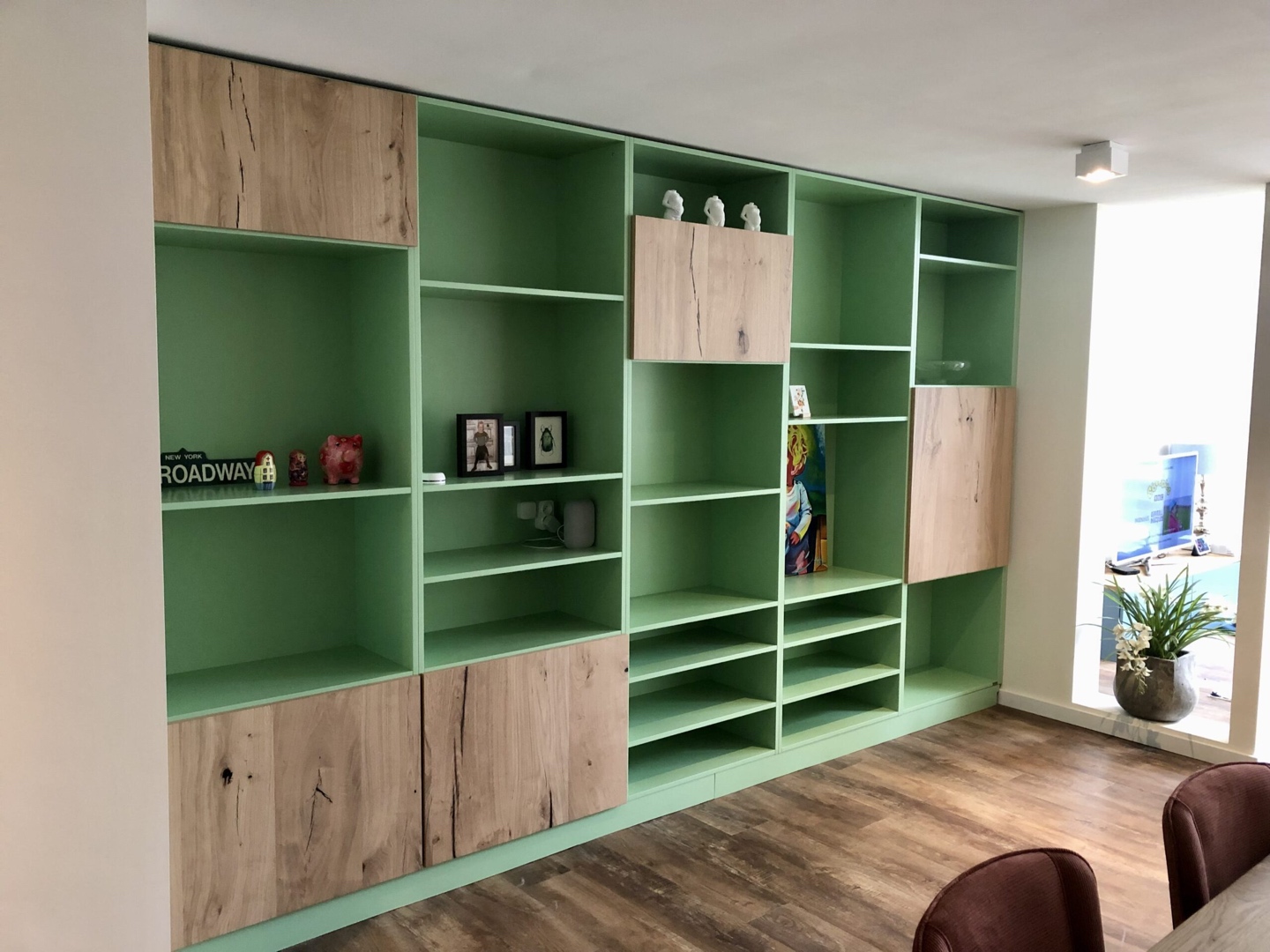 Groene wandkast